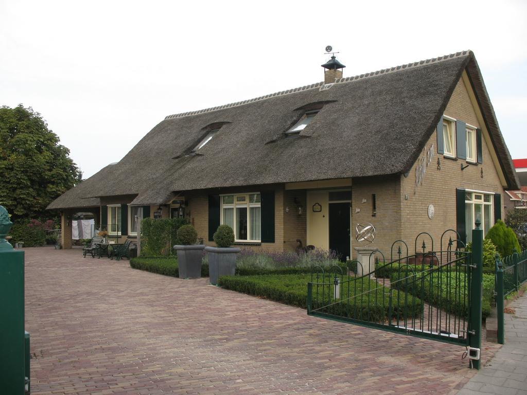 Altijd Zon Bed & Breakfast Ос Стая снимка