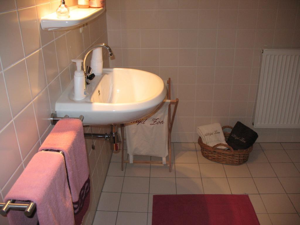 Altijd Zon Bed & Breakfast Ос Стая снимка
